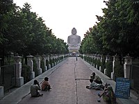 Big Buddha statue, Bodhgaya.jpg