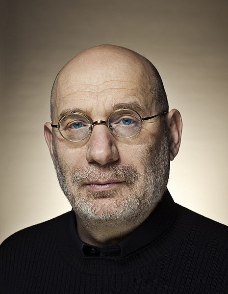 File:Boris Akunin 2012.jpg