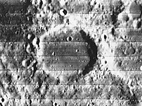 Снимок зонда Lunar Orbiter - IV.