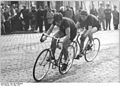 Bundesarchiv Bild 183-37076-0004, Berlin-Treptow, Radrennen, Peter Gröhling.jpg