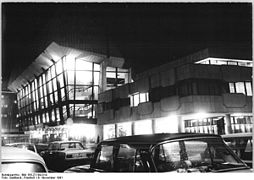 Das Neue Gewandhaus vier Wochen nach der Eröffnung (9. November 1981).