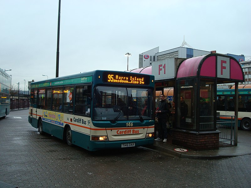 File:Bus to Barry Island - geograph.org.uk - 1783959.jpg