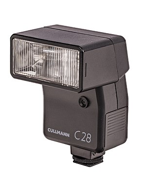 CULLMANN C28 flash. produced by Cullmann Foto·Audio·Video GmbH in the 1980's and 1990's