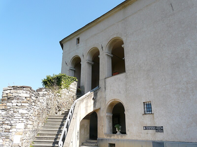 File:Calice al Cornoviglio-castello4.jpg