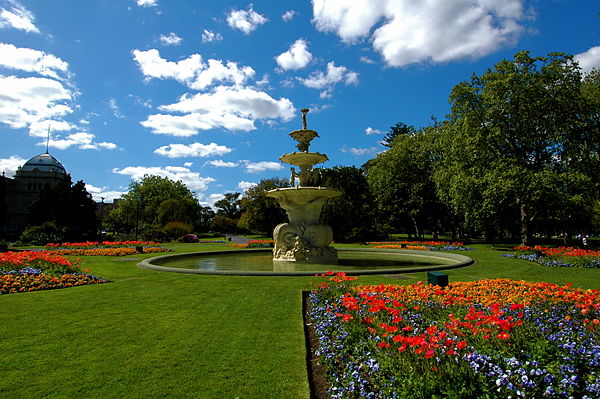 Carlton Gardens fountain