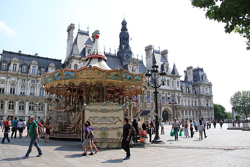 Carousel 2, Place de lHôtel-de-Ville, Paris 2011