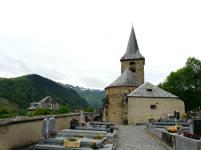 File:Cazeaux-de-Larboust église.JPG