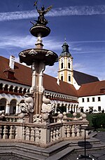 Thumbnail for File:Central courtyard of Stift Reichersberg, 1999 03.jpg