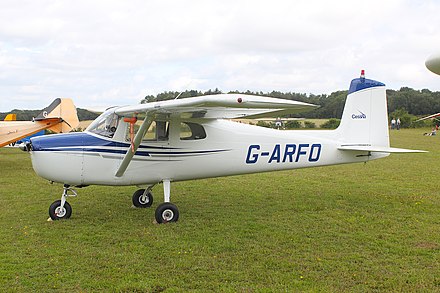 A 150A showing its metal wingtips, which are less smooth than the 150B's fiberglass wingtips.