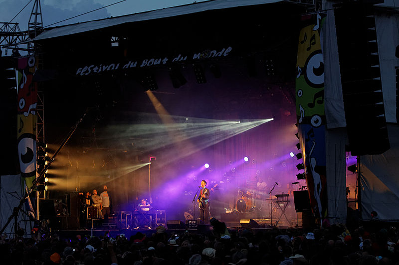 File:Charlie Winston - Festival du Bout du Monde 2012 - 029.jpg