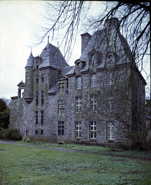 File:Chateau Kerjean-122-Rueckansicht-1978-gje.jpg