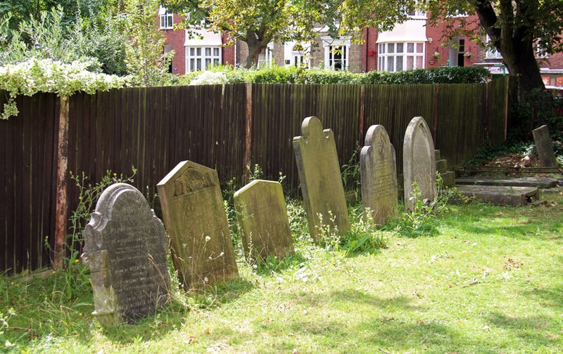 File:Christ Church, Forest Hill, London SE23 2UJ - Churchyard - geograph.org.uk - 4163300.jpg