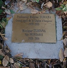 Cmentarz Montparnasse - Maurice Tubiana (ogród pamięci) .jpg