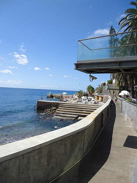 File:Clube Naval do Funchal, Madeira - 6 Aug 2012 - DSC04212.JPG