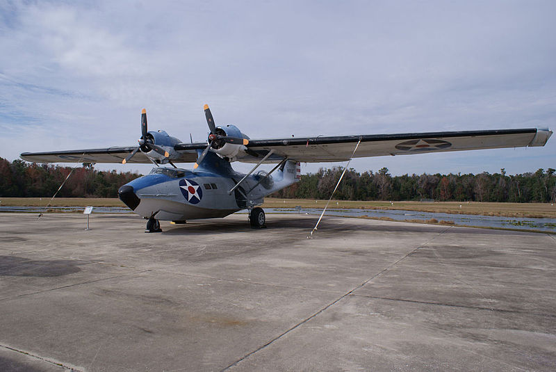 File:Consolidated PBY-5A Catalina BuNo 48375 N96UC LSideFront FOF 19Feb2010 (14588561064).jpg