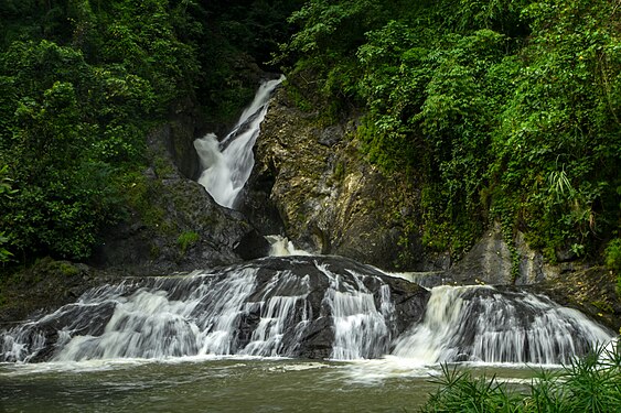 Merak Waterfall is one of the waterfalls located in a protected forest area in Candirejo sub-district, Temanggung Regency. Being right in the middle between Mount Sindoro and Sumbing. Photograph: Haridi123