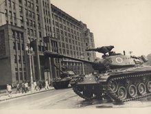 M41 light tanks in front of the Duque de Caxias Palace in the 1964 coup Deposicao do Governo Joao Goulart - Golpe de 1964 32.tif