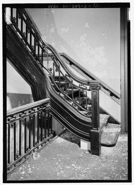 File:Detail view of west stair in first floor lobby - St. Elizabeths Hospital, Hitchcock Hall, 2700 Martin Luther King Jr. Avenue, Southeast, 588-604 Redwood Street, Southeast, Washington, HABS DC-349-S-22.tif