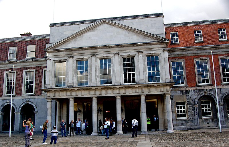 File:Dublin Castle - Entrance to State Apartments - geograph.org.uk - 3689976.jpg