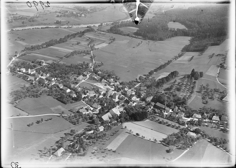 File:ETH-BIB-Aarwangen, Mummental aus 400 m-Inlandflüge-LBS MH01-002990.tif