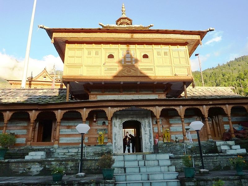 File:Entrance to temple at Sarahan.jpg