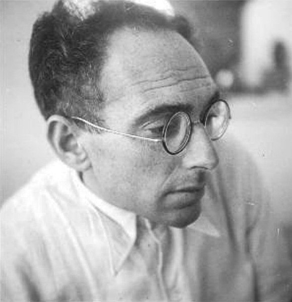 File:Erich Brauer (cropped).jpg