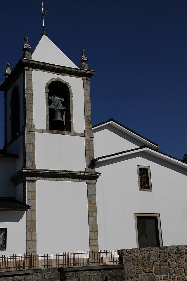 Igreja de Escudeiros