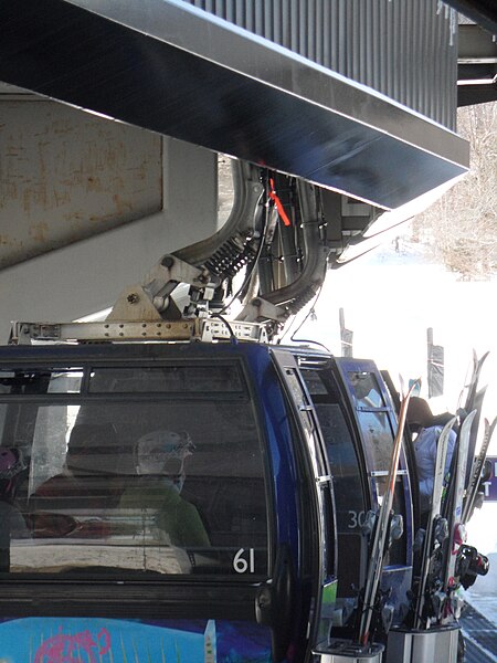 File:Express Gondola K-1 Killington Ski Area.jpg