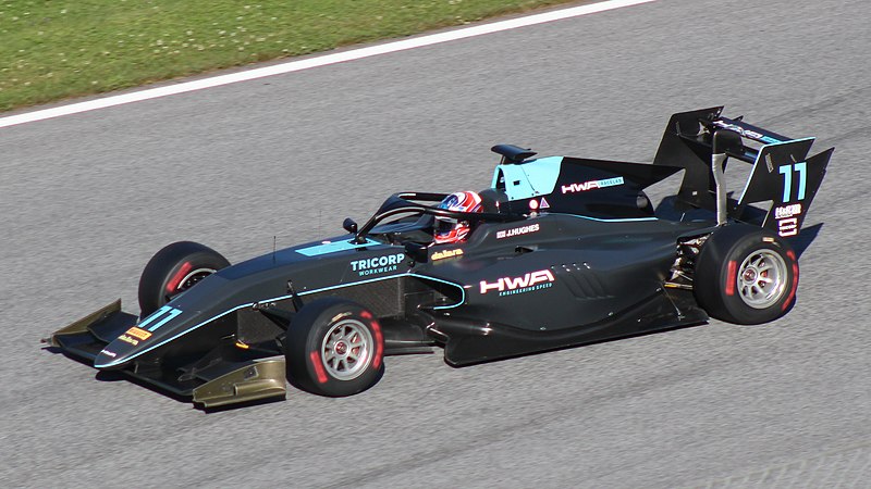 File:FIA F3 Austria 2019 Nr. 11 Hughes.jpg