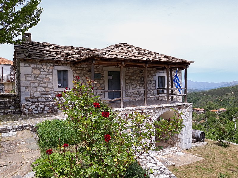 File:Folklore museum of Doliana-Building.jpg