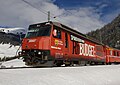 RhB Ge 4/4III 646 roulant à destination de Coire au-dessus de Bergün