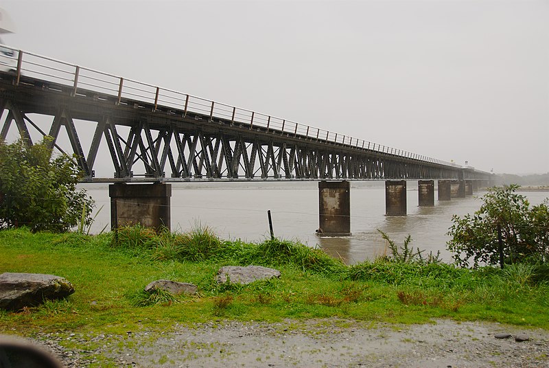 File:Haast River Bridge.jpg