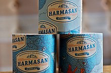 Harmasan - klasika mezi československými toaletními papíry. Vyrábí se dodnes v Harmaneckých papírnách na Slovensku.