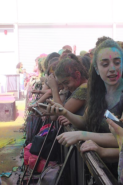 File:Holi Festival 2018 in Italy.142.jpg