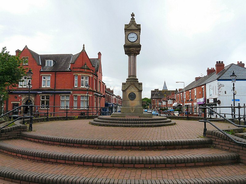 File:Houldsworth Square Memorial (East face) - geograph.org.uk - 3976380.jpg