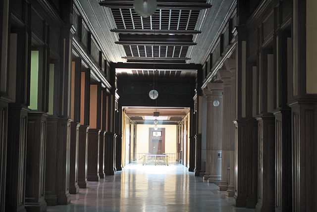 Second floor SW corridor