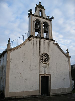 Igrexa de Dordaño.JPG