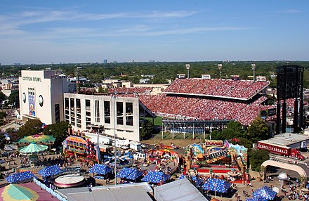 2006 Red River Rivalry viewed from the Ferris wheel of the State Fair of Texas.