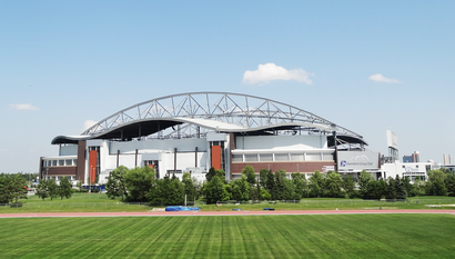 How to get to Investors Group Field with public transit - About the place