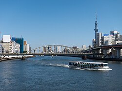 JRE-Sobu-Line-Sumidagawa-Bridge-01.jpg