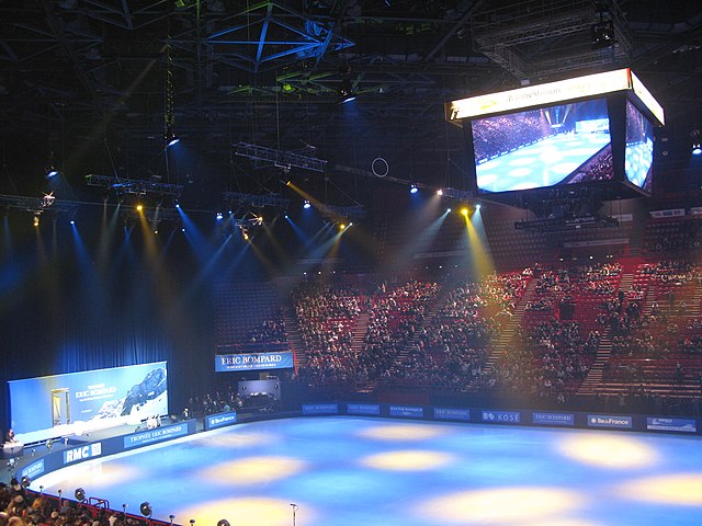 Description de l'image Jielbeaumadier Patinoire Bercy Bompard 2013.jpg.