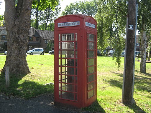 K6 Telephone Kiosk, St Pauls Cray (geograph 2526928)