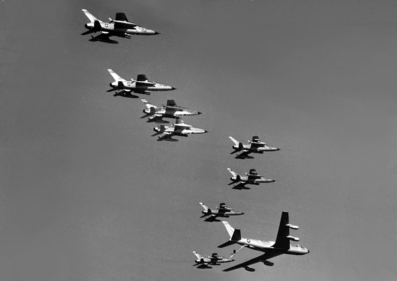 File:KC-135A refuels F-105Ds over Vietnam 1965.jpg