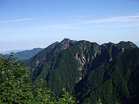 Kilátás a Nokogiri-hegyre a Kaikoma-hegyről.