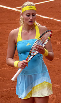 Kristina Mladenovic - Roland-Garros 2013 cropped - 002.jpg