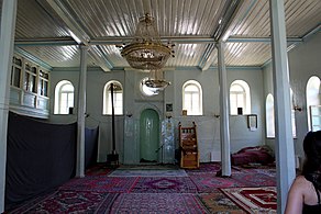 Inneres der Moschee von Lahıc