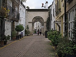 Looking east to the arches of Kynance Mews-geograph-3297217-by-Roger-Jones.jpg