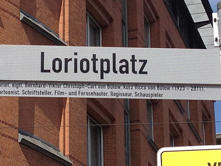 Loriotplatz