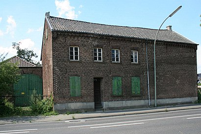 So kommt man zu Hardter Straße 4 mit den Öffentlichen - Mehr zum Ort Hier