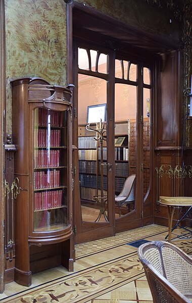 File:Maison Leon Losseau - grand salon - vue sur le bureau bibliotheque.jpg